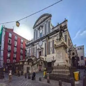 La Perla Dei Tribunali * 나폴리