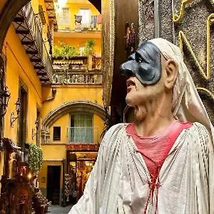 La Perla Dei Tribunali 나폴리